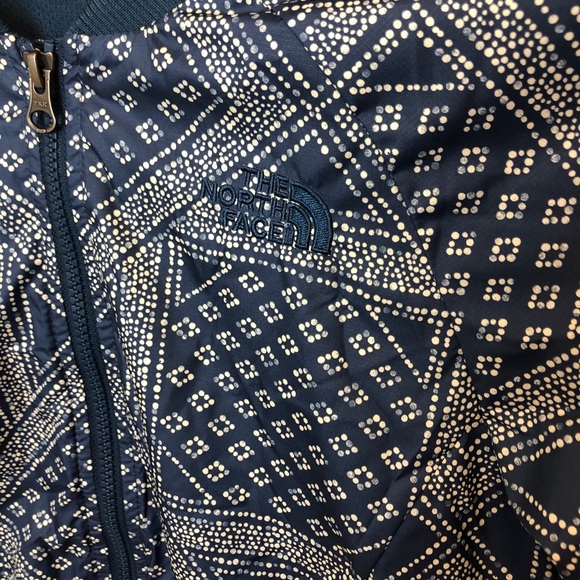The North Face Bandana Print Bomber Jacket - Picture 3 of 9